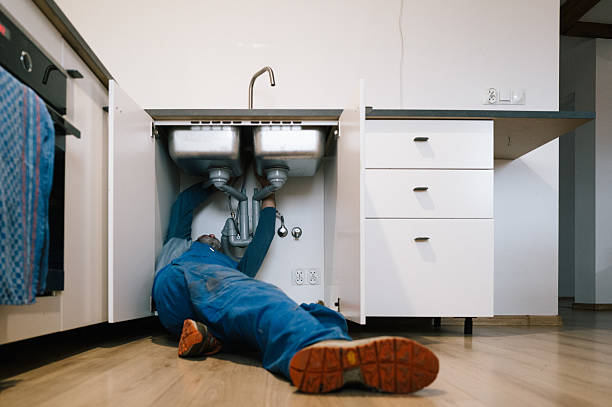 Professional Plumbing technician working in Windsor Heights, WV